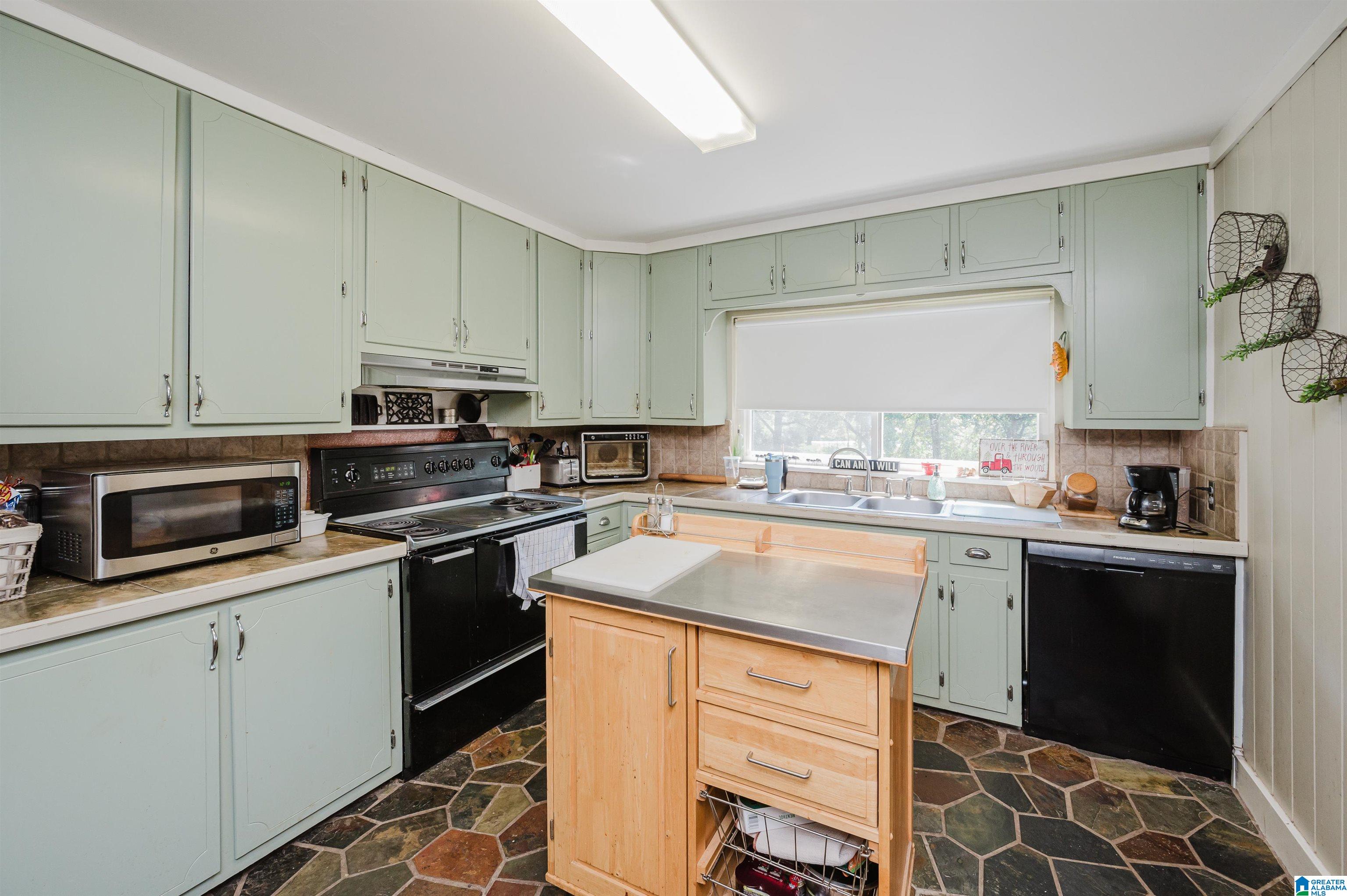 5390 Charles Hamilton Road McCalla, AL 35111 - Photo 16 of 52