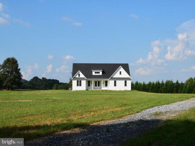 13762 Taylorstown Road Leesburg, VA 20176 - Photo 1 of 36 Front of home