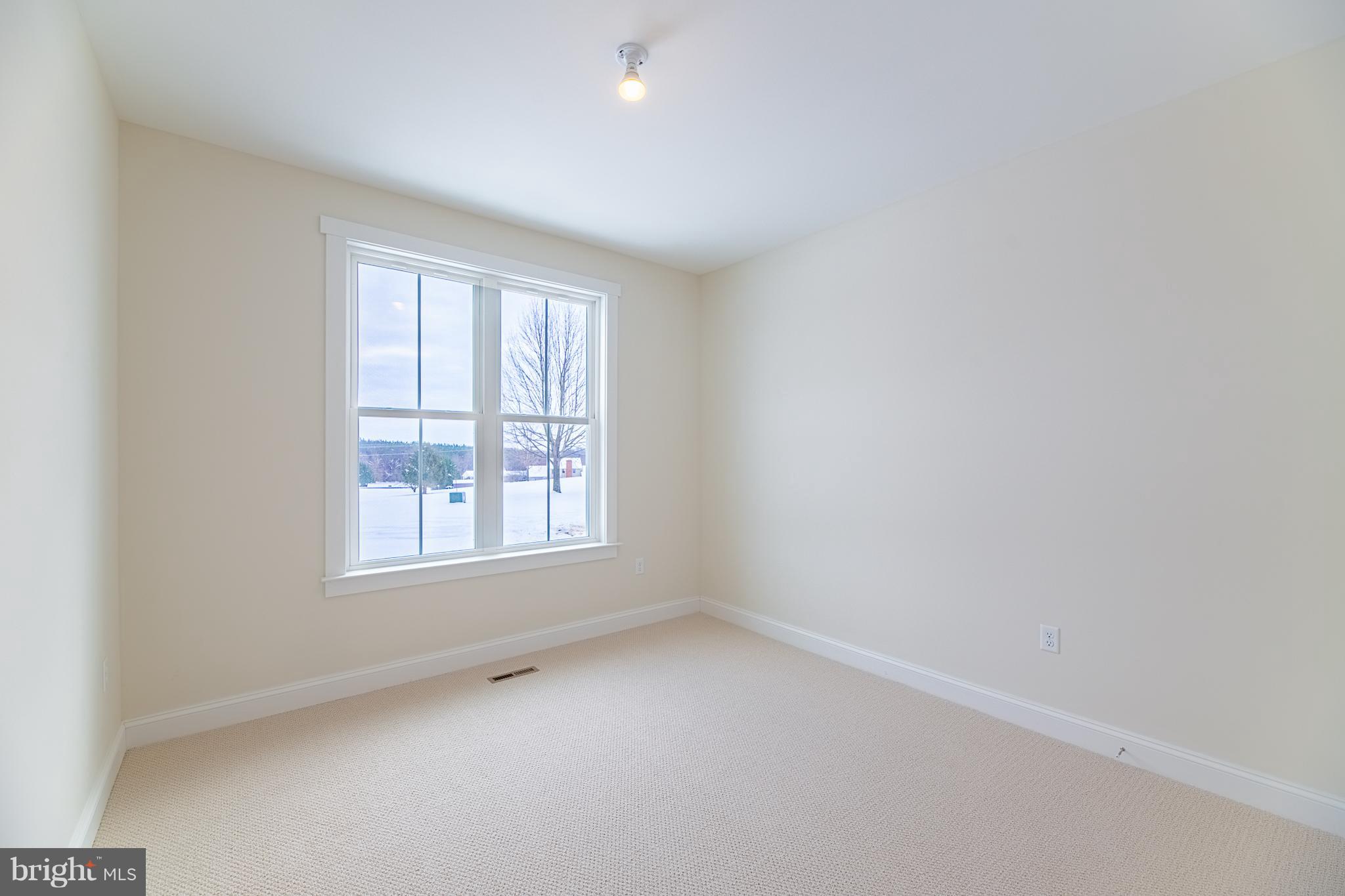 13762 Taylorstown Road Leesburg, VA 20176 - Photo 18 of 36 Bedroom #2 with plush carpet