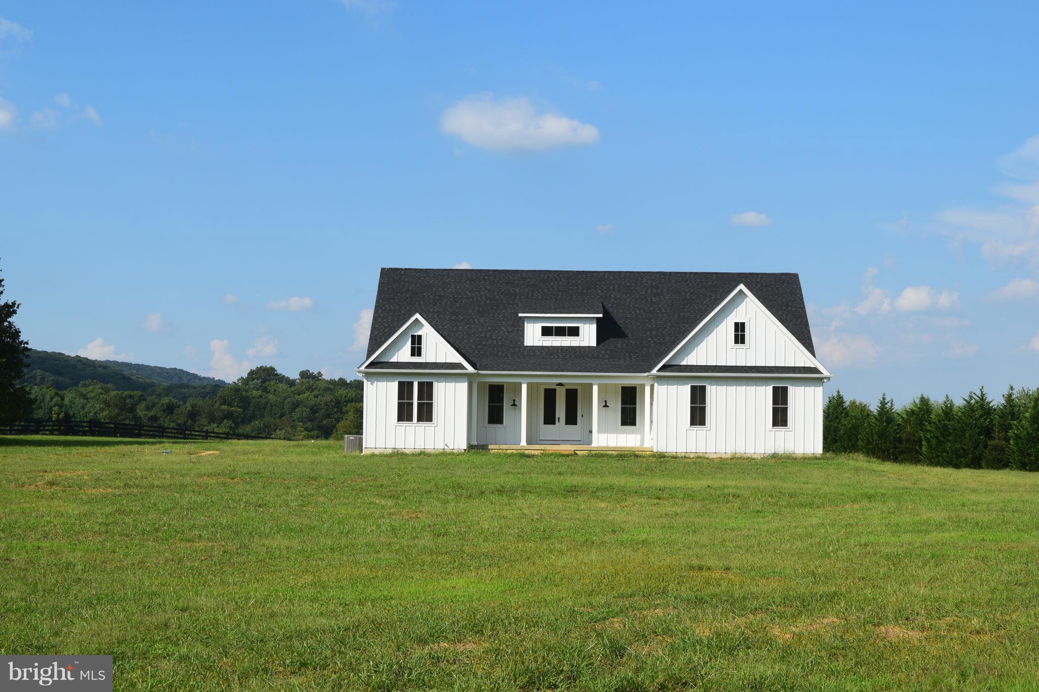 13762 Taylorstown Road Leesburg, VA 20176 - Photo 35 of 36 Front of home