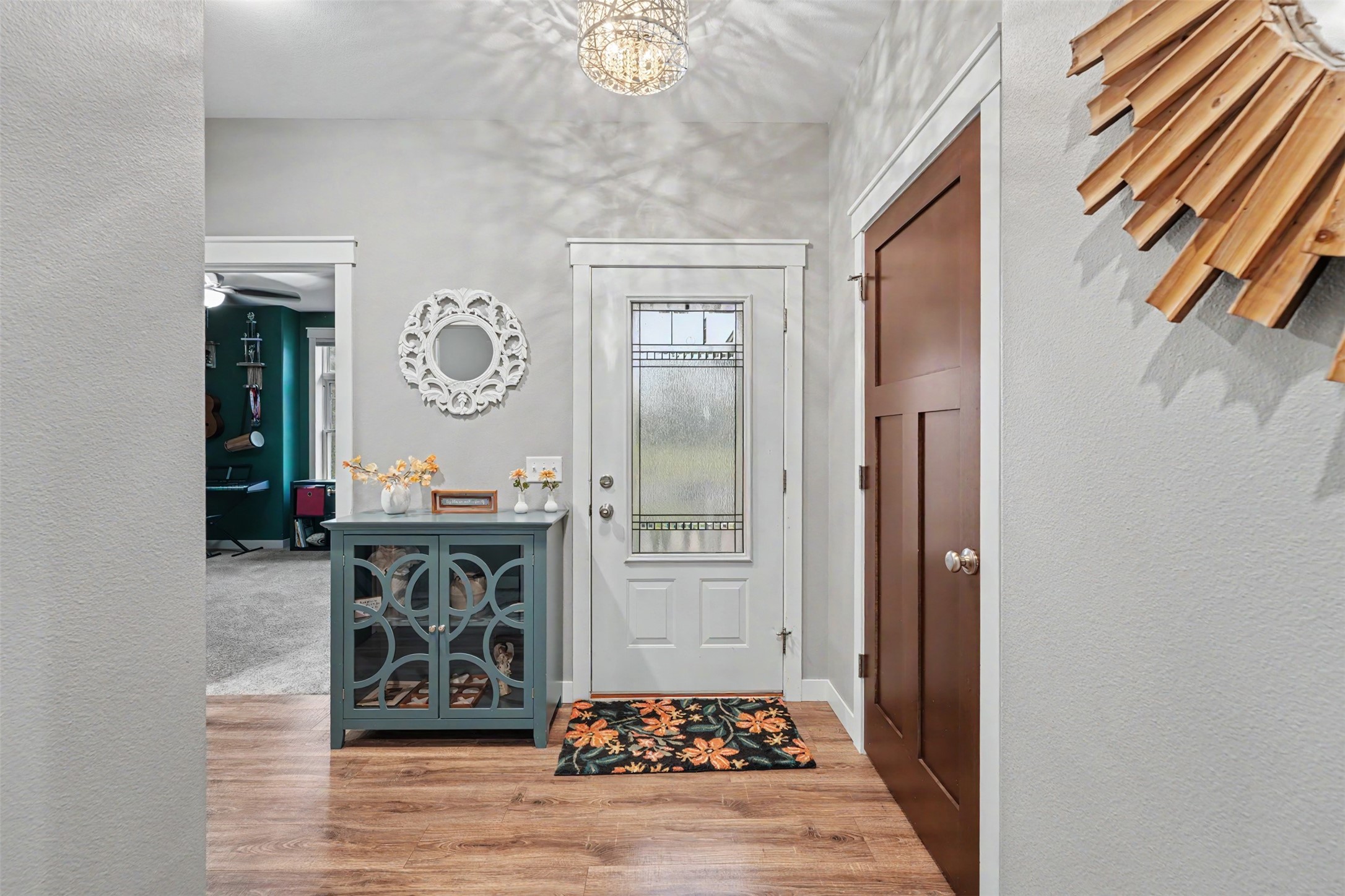3921 Mill Run Road Eau Claire, WI 54703 - Photo 6 of 60