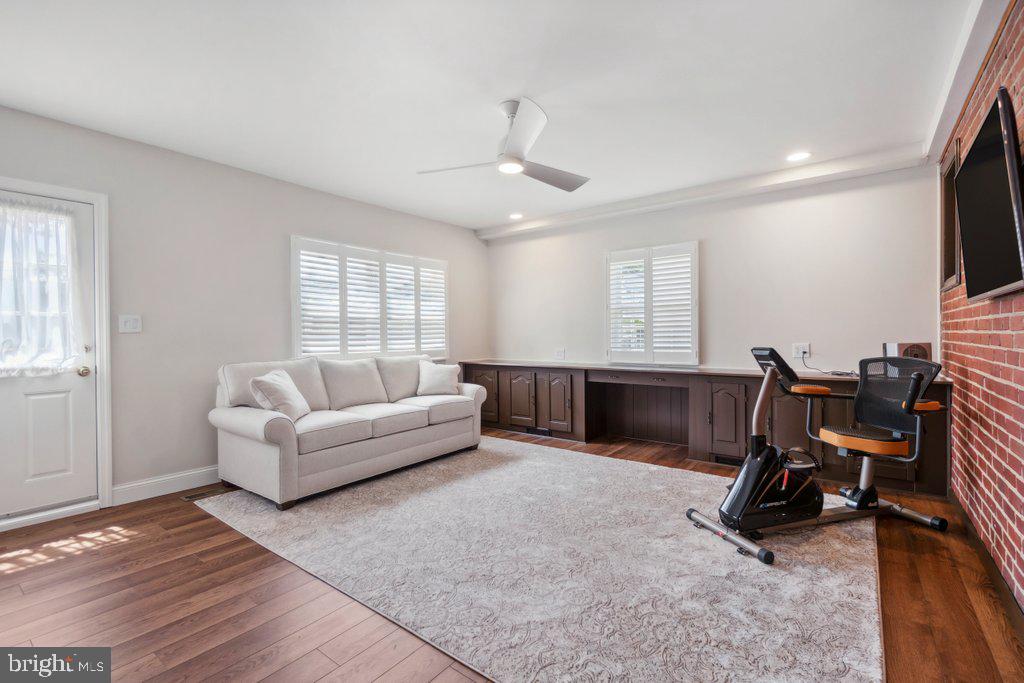 1707 Goodview Road Parkville, MD 21234 - Photo 18 of 41