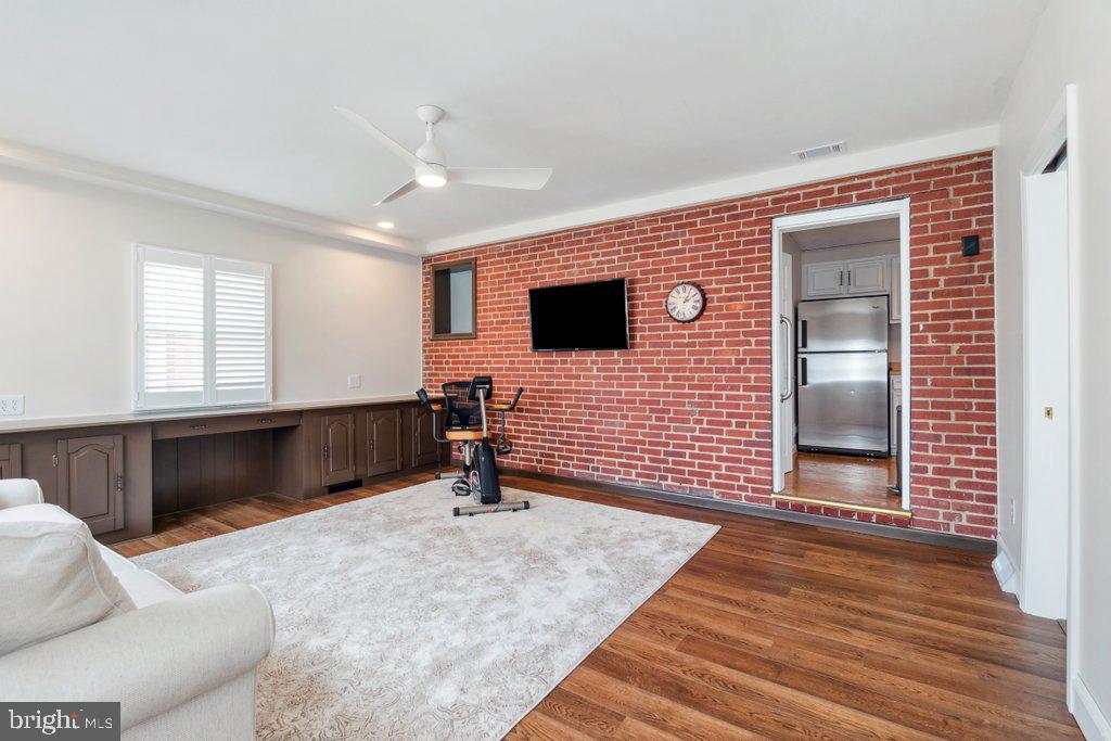 1707 Goodview Road Parkville, MD 21234 - Photo 19 of 41