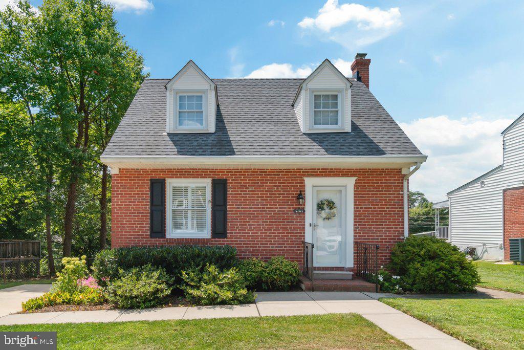 1707 Goodview Road Parkville, MD 21234 - Photo 2 of 41