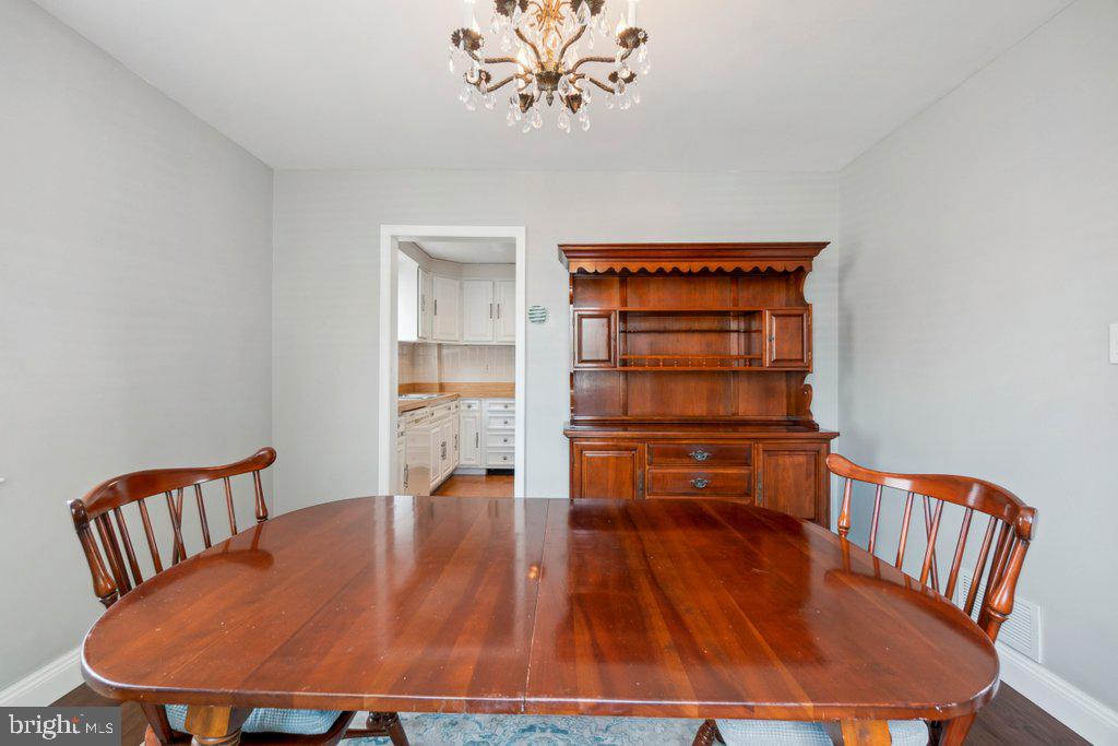 1707 Goodview Road Parkville, MD 21234 - Photo 10 of 41