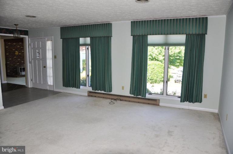 3600 Apple Pie Ridge Road Winchester, VA 22603 - Photo 19 of 30 Living Room