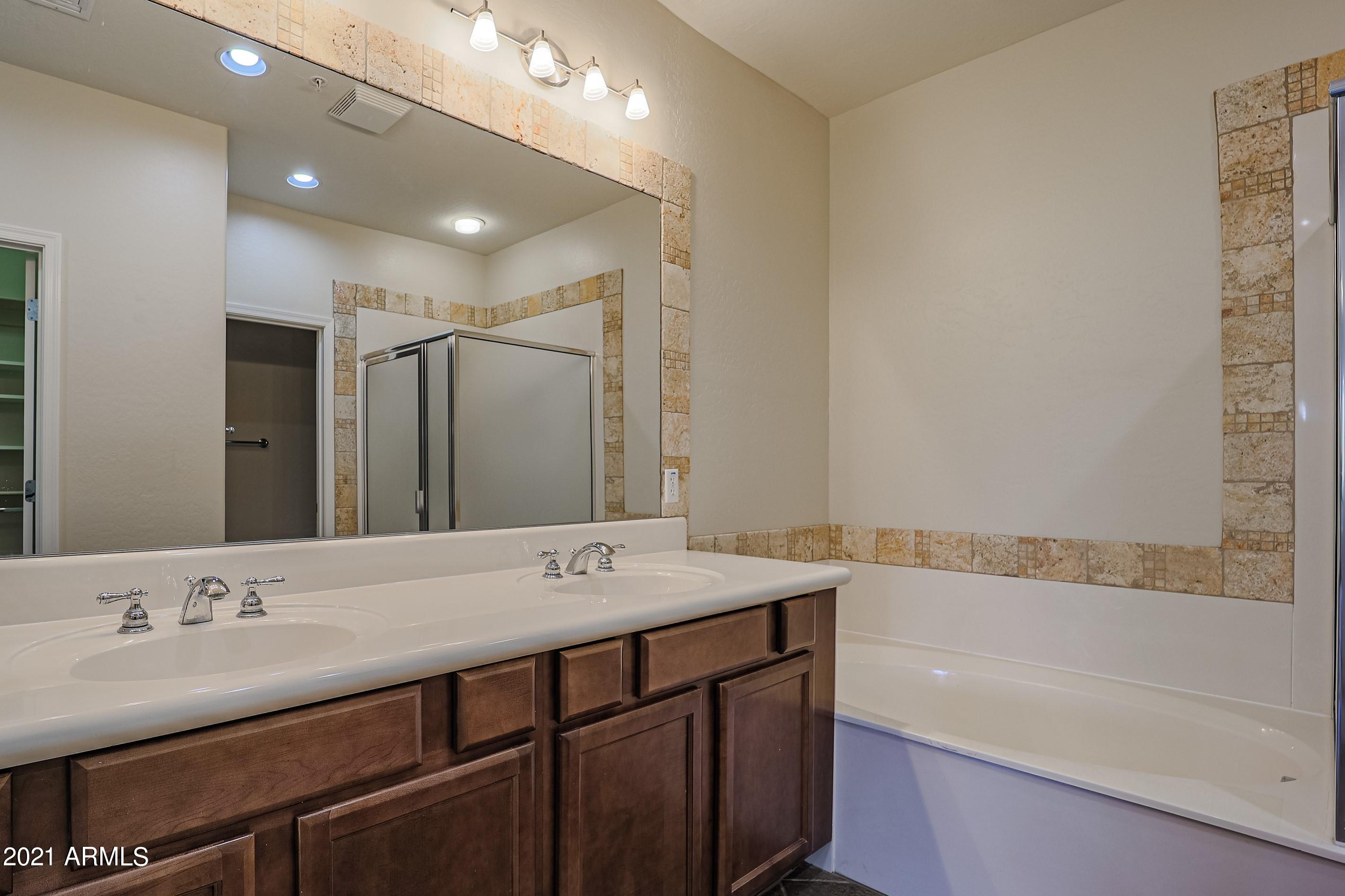 3935 East Rough Rider Road North, Unit 1035 Phoenix, AZ 85050 - Photo 28 of 59 B (16) 2