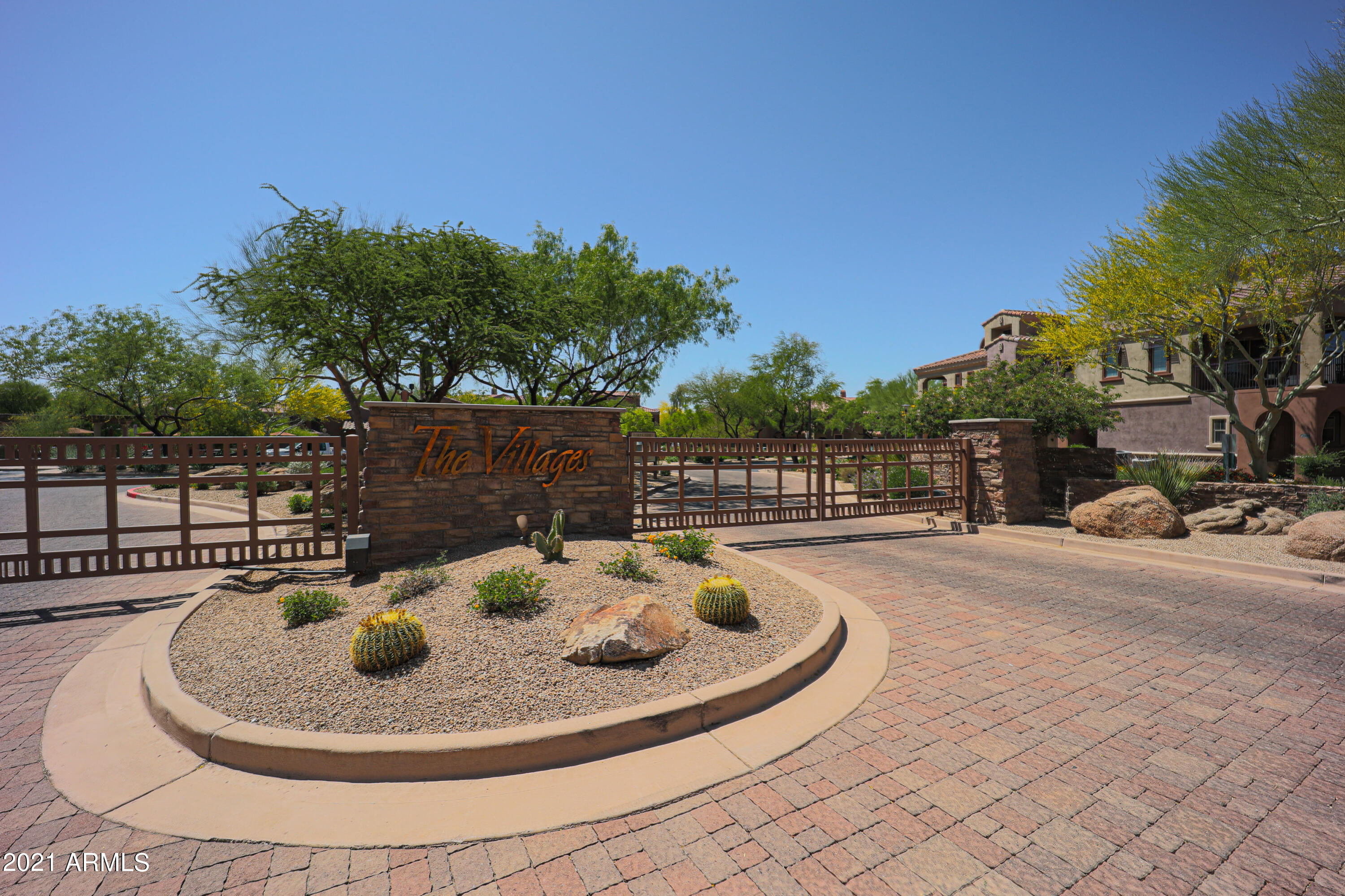 3935 East Rough Rider Road North, Unit 1035 Phoenix, AZ 85050 - Photo 3 of 59 C (13)