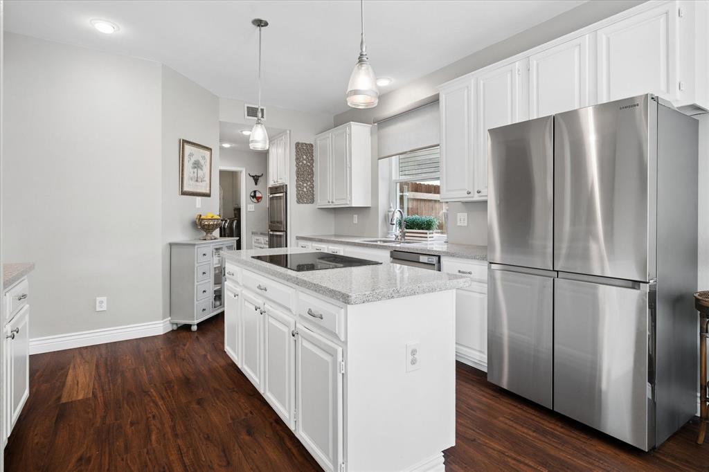1913 Hartford Road Grapevine, TX 76051 - Photo 11 of 36