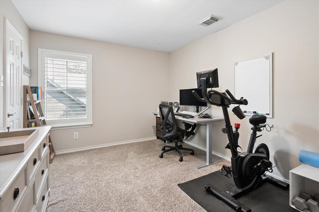 1913 Hartford Road Grapevine, TX 76051 - Photo 22 of 36