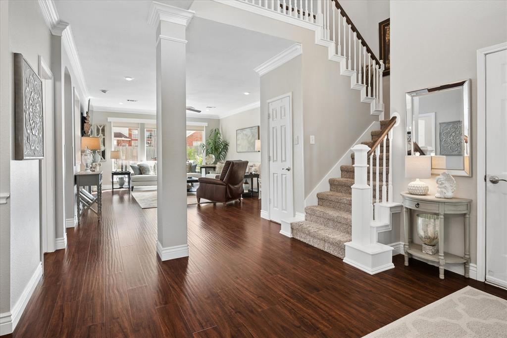 1913 Hartford Road Grapevine, TX 76051 - Photo 5 of 36