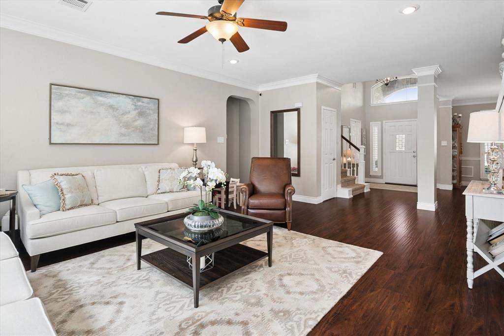 1913 Hartford Road Grapevine, TX 76051 - Photo 6 of 36