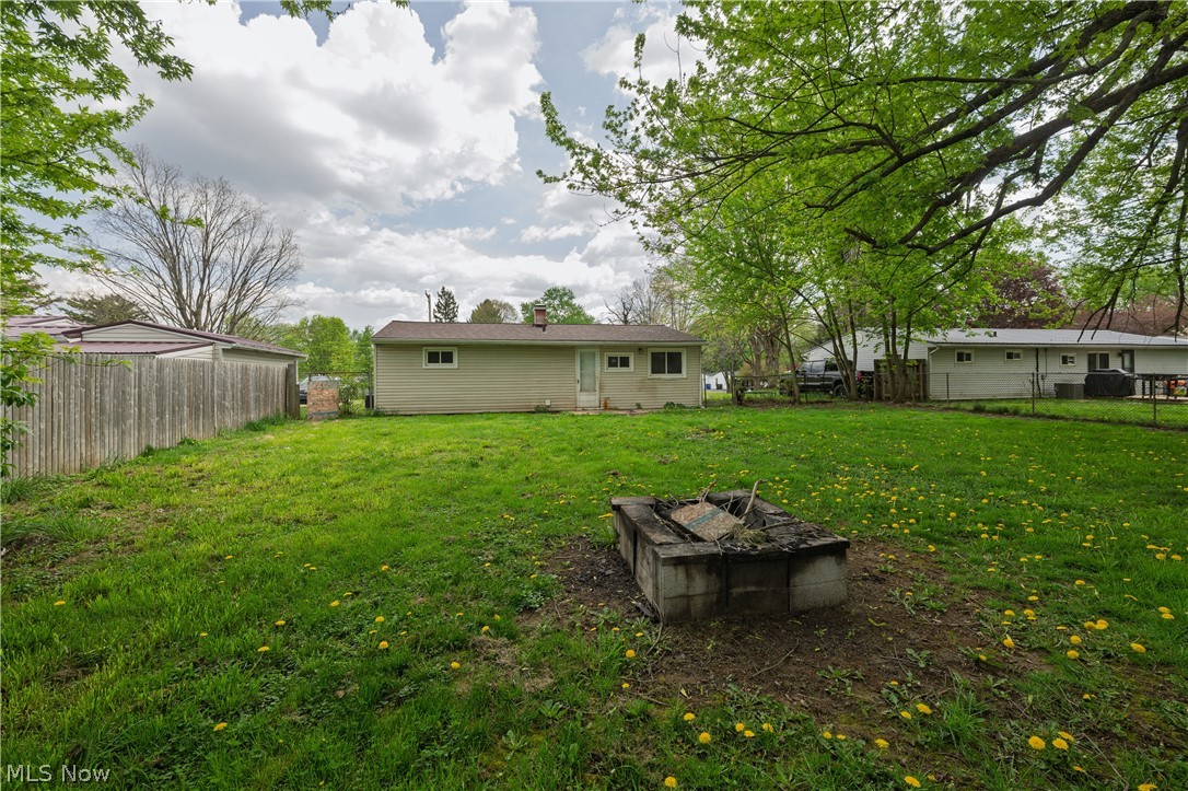 2889 Polly Road Ravenna, OH 44266 - Photo 3 of 18