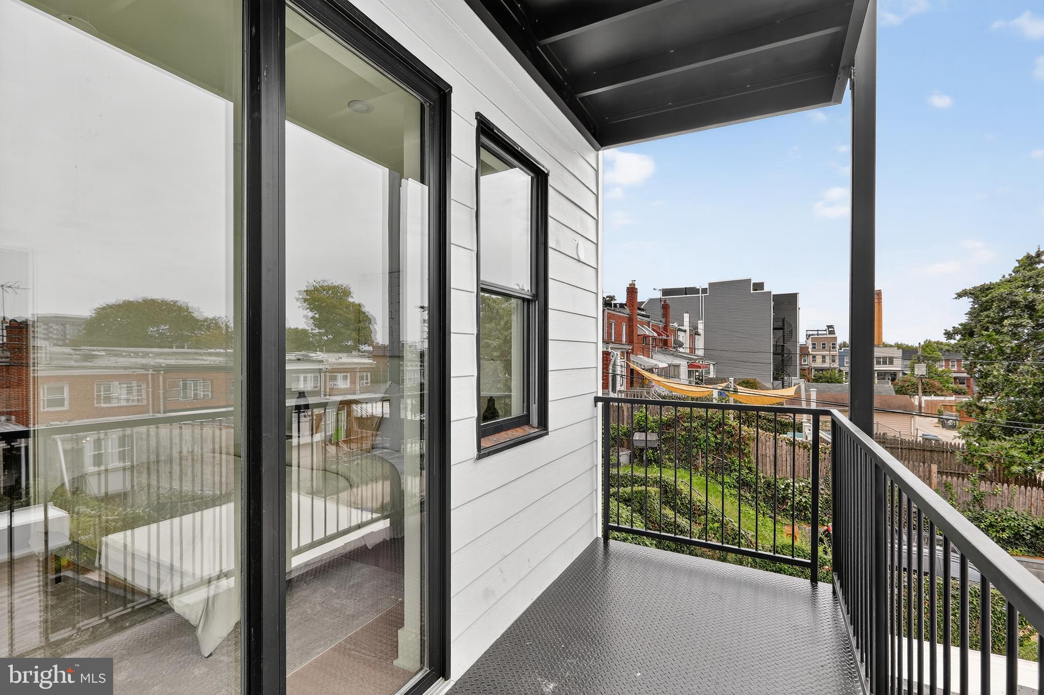 828 21st Street Northeast, Unit 2 Washington, DC 20002 - Photo 20 of 27 a view of a balcony with city view