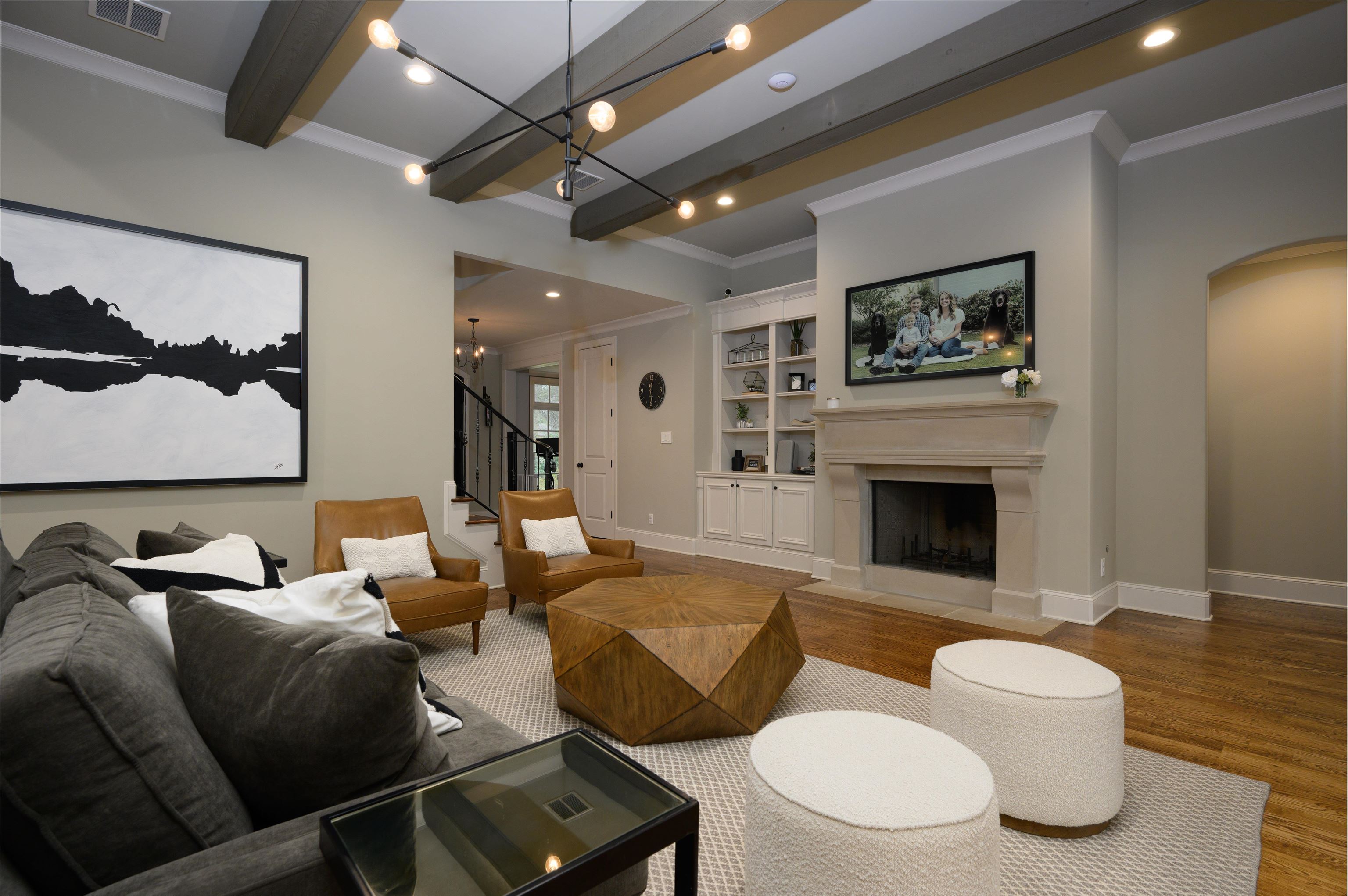 4980 Cole Road Memphis, TN 38117 - Photo 5 of 25 a living room with furniture and a fireplace