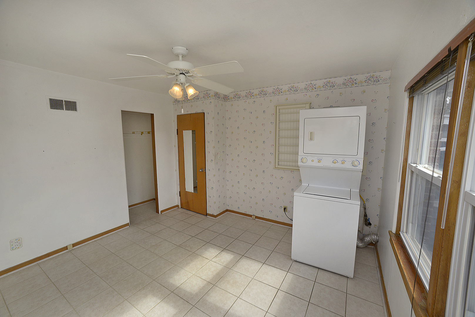 601 Arch Street Ottawa, IL 61350 - Photo 13 of 25