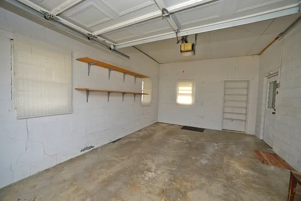 $176,900 | 601 Arch Street, Ottawa, IL 61350
