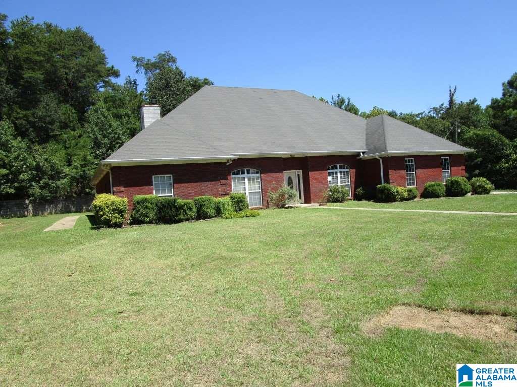381 Clio Street Bessemer, AL 35023 - Photo 2 of 29