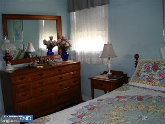 2929 Gelena Road Philadelphia, PA 19152 - Photo 8 of 12 Gallery Image 8