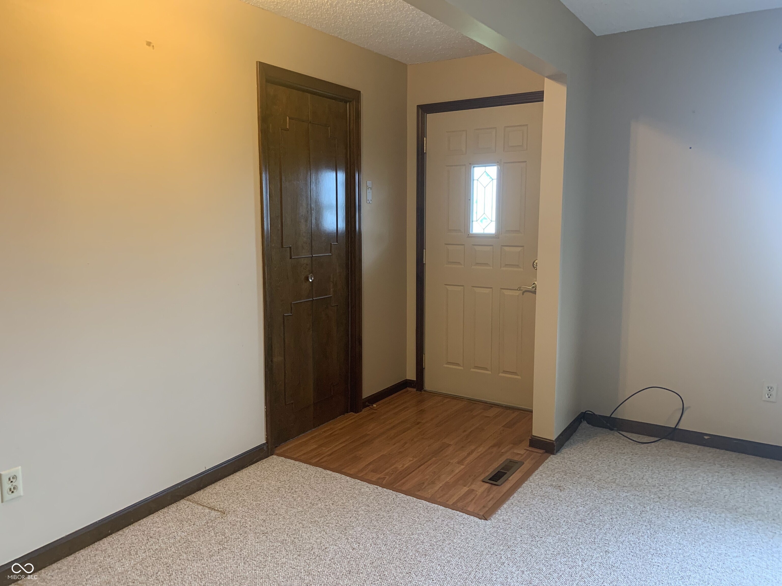 3311 Taylor Road Columbus, IN 47203 - Photo 4 of 35 Gallery Image 4