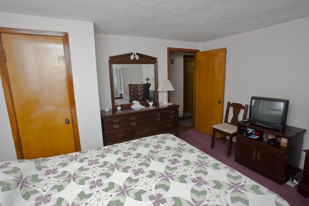 19 Brigham Road South Hadley, MA 01075 - Photo 14 of 20 Gallery Image 14