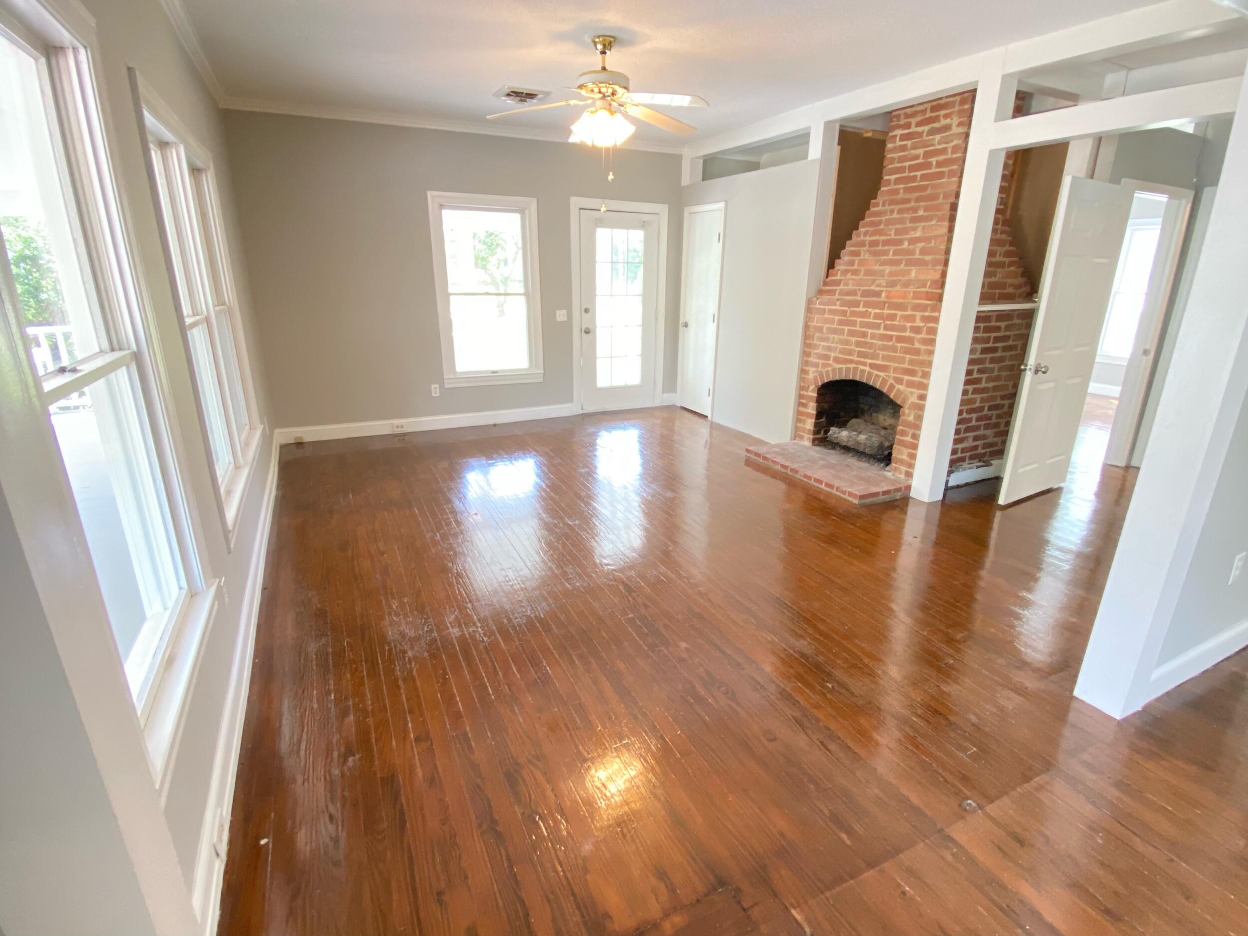 414 Hendrix Street Lexington, SC 29072 - Photo 3 of 16 LR