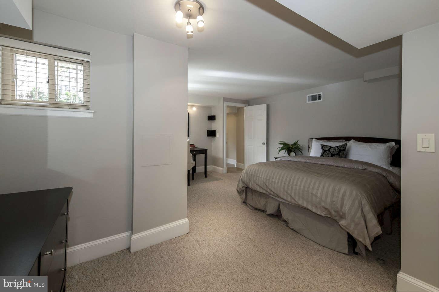 1673 Park Road Northwest, Unit B1 Washington, DC 20010 - Photo 15 of 25 Master Bedroom 4 of 4