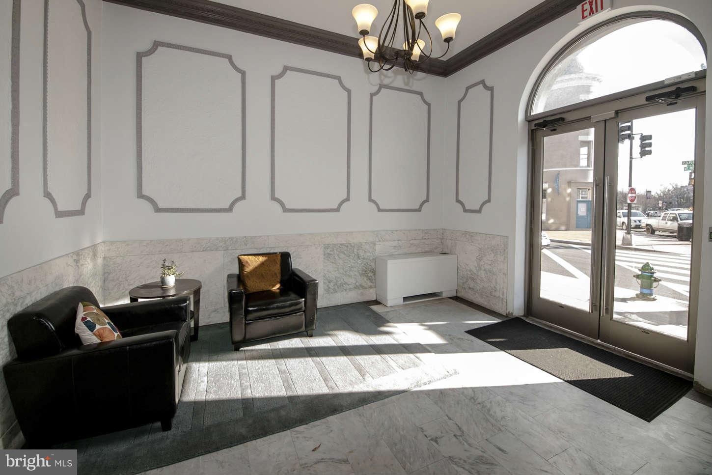 1673 Park Road Northwest, Unit B1 Washington, DC 20010 - Photo 4 of 25 Building Foyer