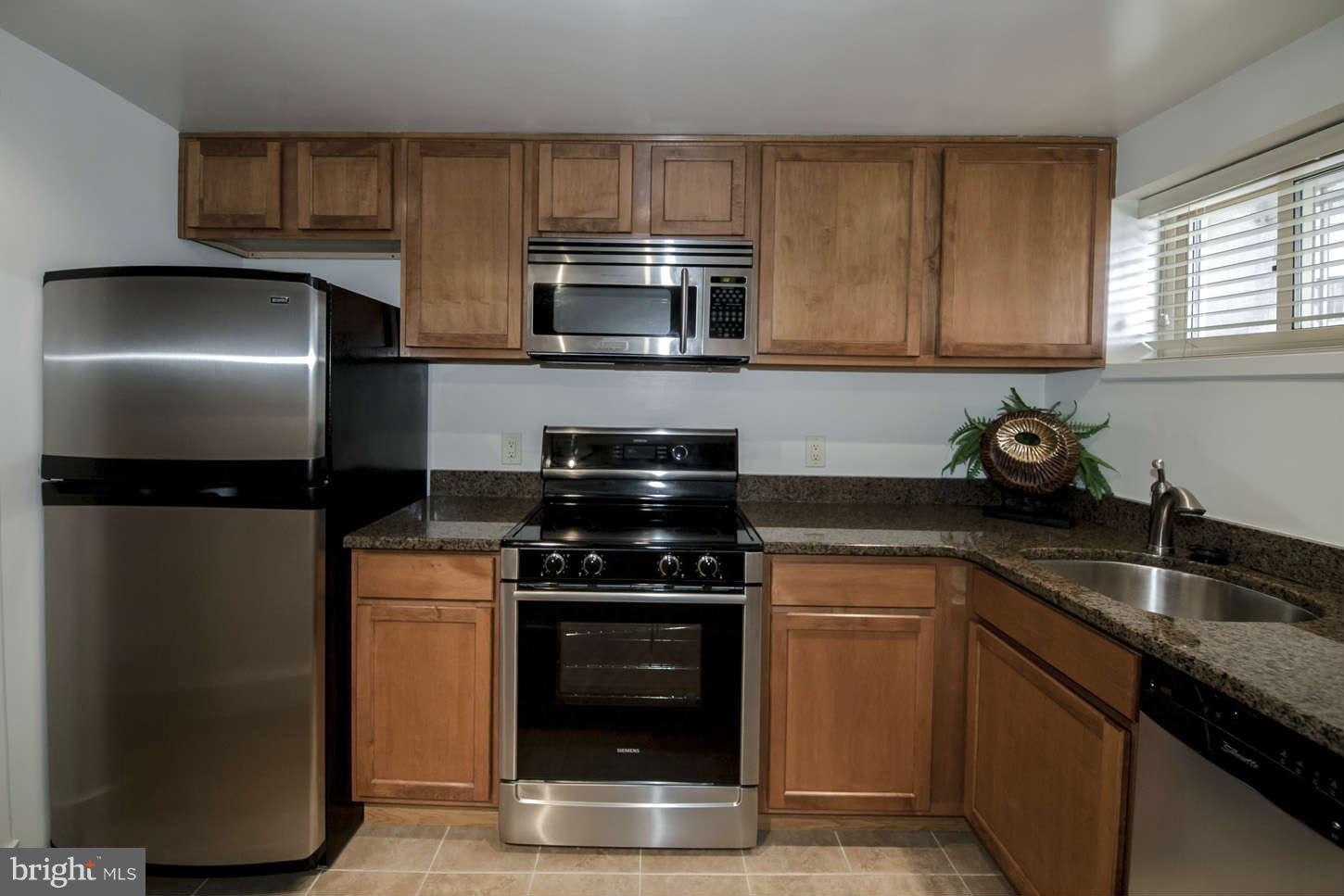 1673 Park Road Northwest, Unit B1 Washington, DC 20010 - Photo 10 of 25 Kitchen