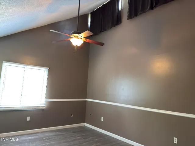 $3,900 | 413 Gustavis Avenue, Unit 5, Kingsport, TN 37664