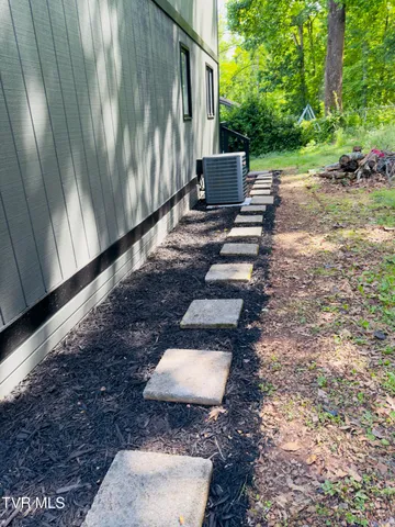 $3,900 | 413 Gustavis Avenue, Unit 5, Kingsport, TN 37664