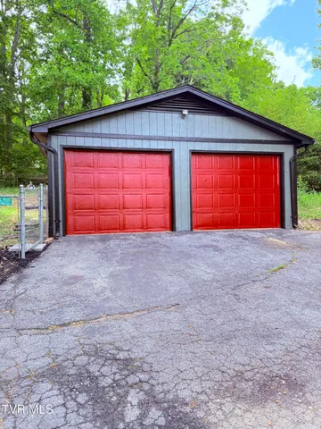 $3,900 | 413 Gustavis Avenue, Unit 5, Kingsport, TN 37664