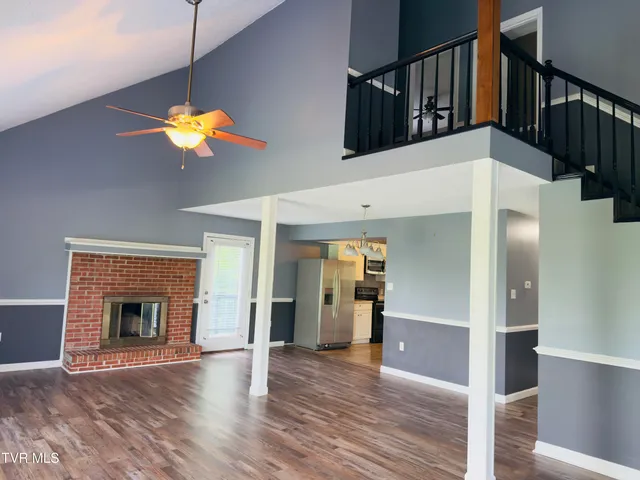 $3,900 | 413 Gustavis Avenue, Unit 5, Kingsport, TN 37664