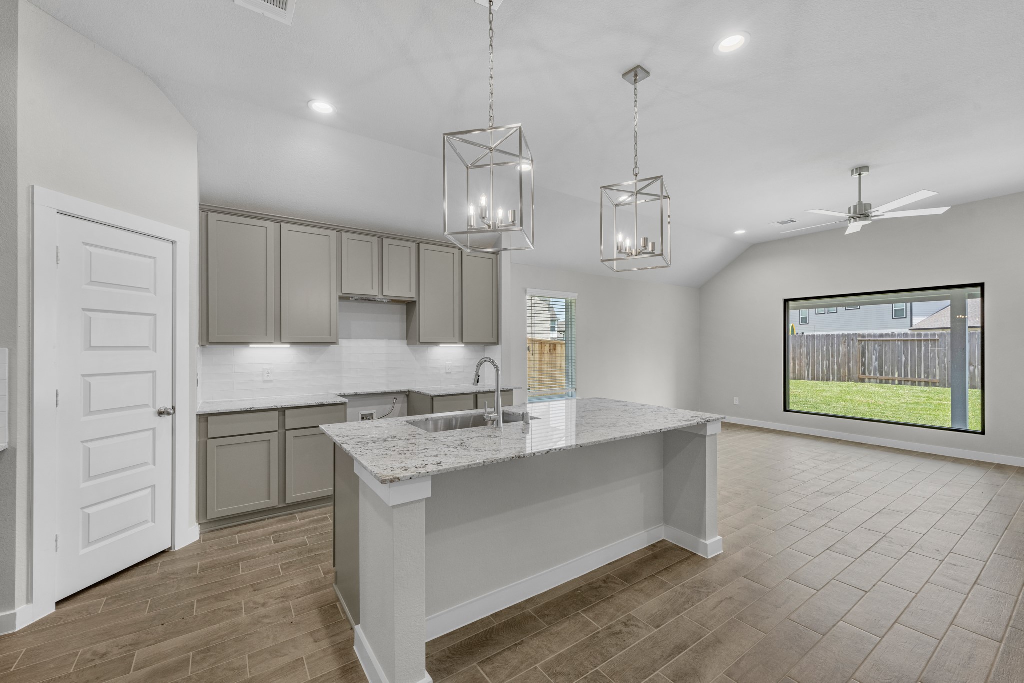 8743 Mallow Rose Way Rosharon, TX 77583 - Photo 6 of 29