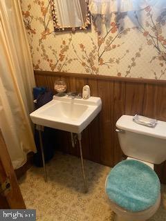 8013 Sagramore Road Baltimore, MD 21237 - Photo 24 of 37 1/2 bath in basement