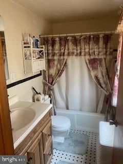 8013 Sagramore Road Baltimore, MD 21237 - Photo 29 of 37 upstairs bathroom