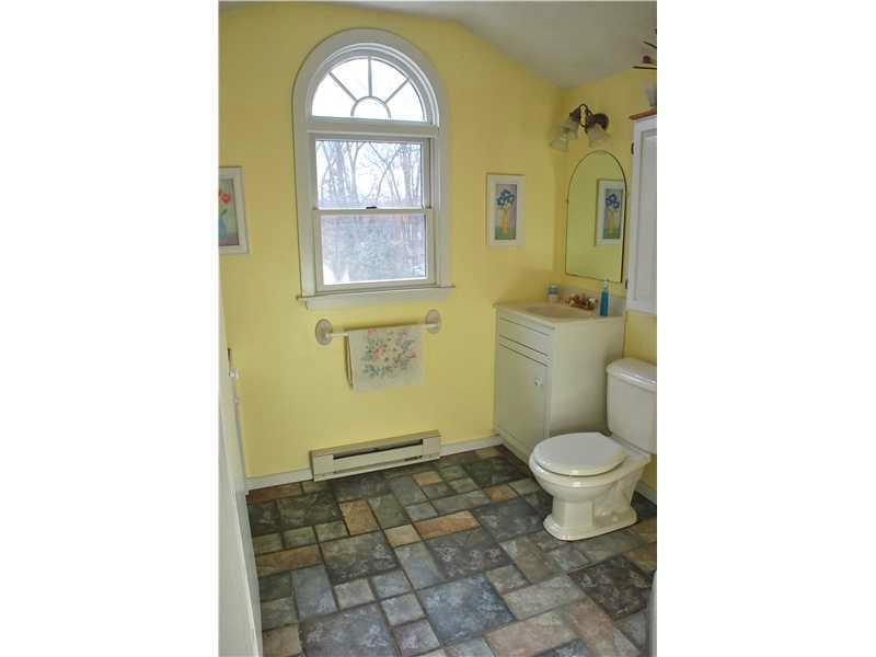 28 Old Hope Kent Road Scituate, RI 02831 - Photo 14 of 25 Bathroom.