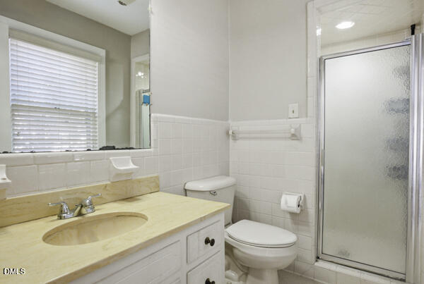 301 Halifax Street Clinton, NC 28328 - Photo 14 of 19 032_BV1L