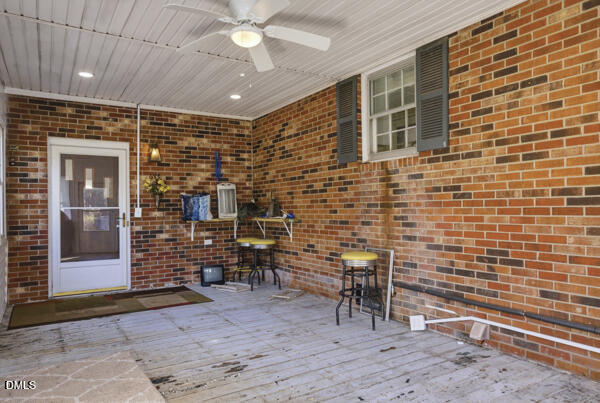 301 Halifax Street Clinton, NC 28328 - Photo 19 of 19 027_wenh