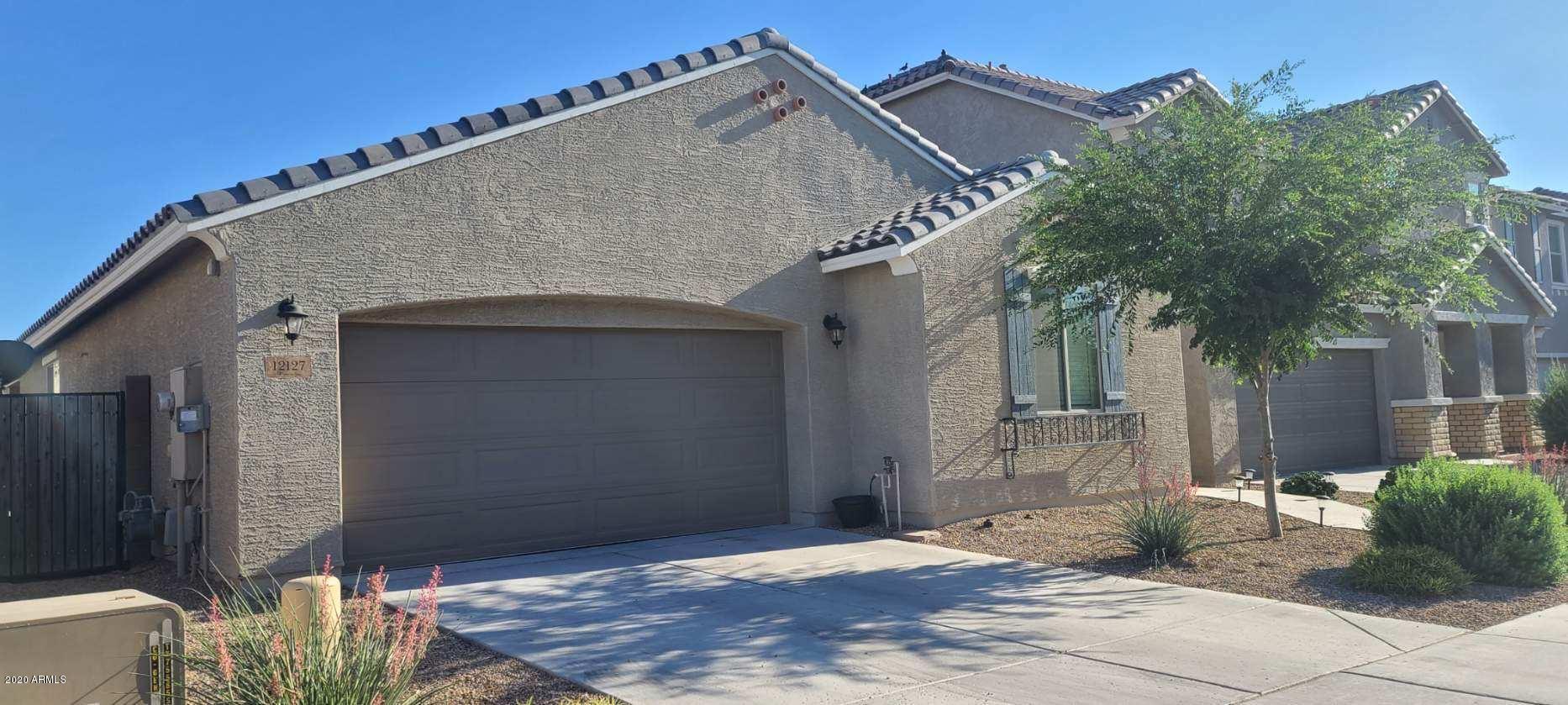 12127 West Rowel Road Peoria, AZ 85383 - Photo 2 of 2 IMG_7761