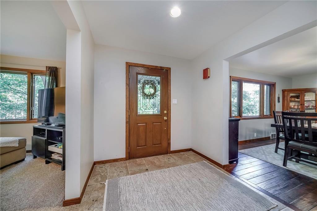 533 Thompson Run Road Pittsburgh, PA 15237 - Photo 3 of 25