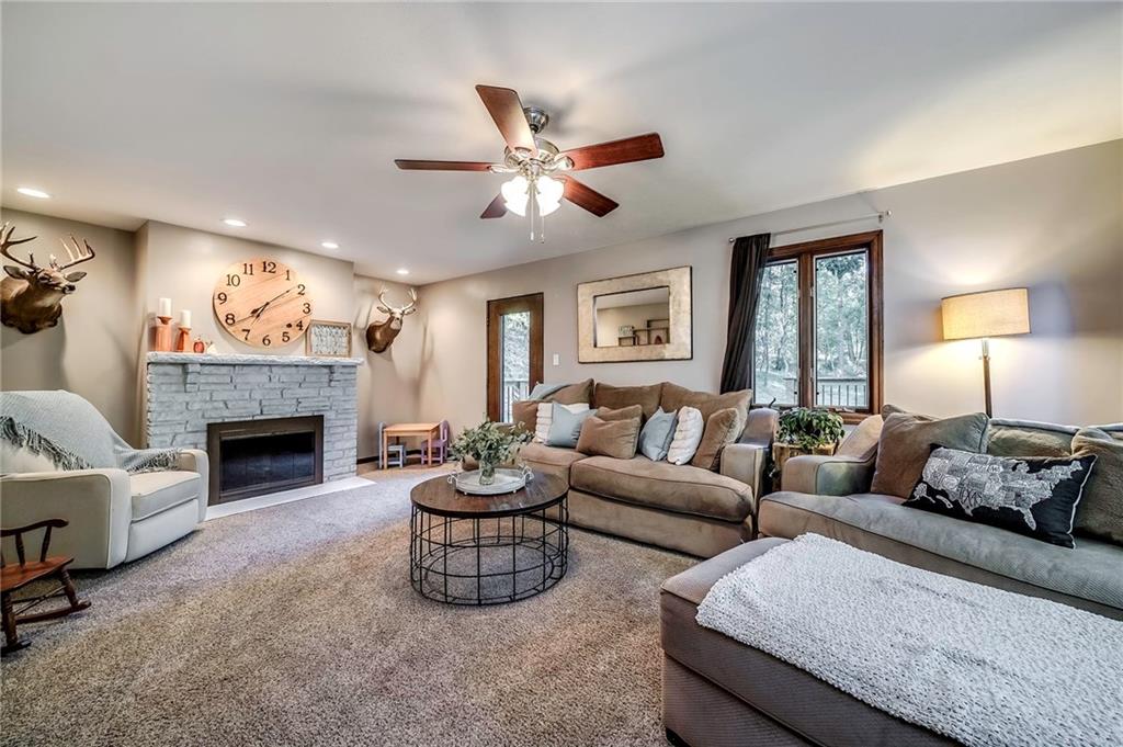 533 Thompson Run Road Pittsburgh, PA 15237 - Photo 4 of 25