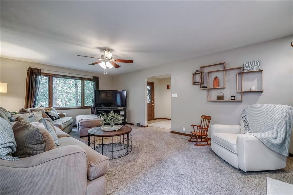 533 Thompson Run Road Pittsburgh, PA 15237 - Photo 5 of 25