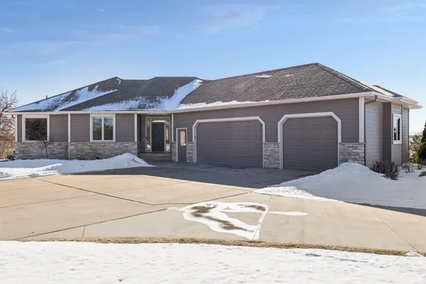 $979,900 | 9015 Schutte Court, Corcoran, MN 55340