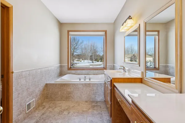 $994,900 | 9015 Schutte Court, Corcoran, MN 55340