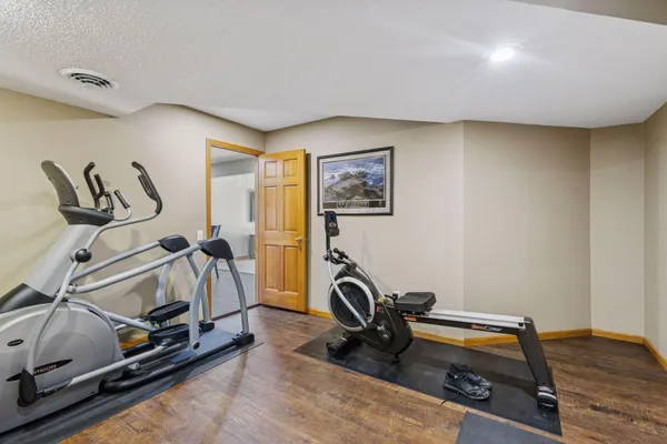 $979,900 | 9015 Schutte Court, Corcoran, MN 55340