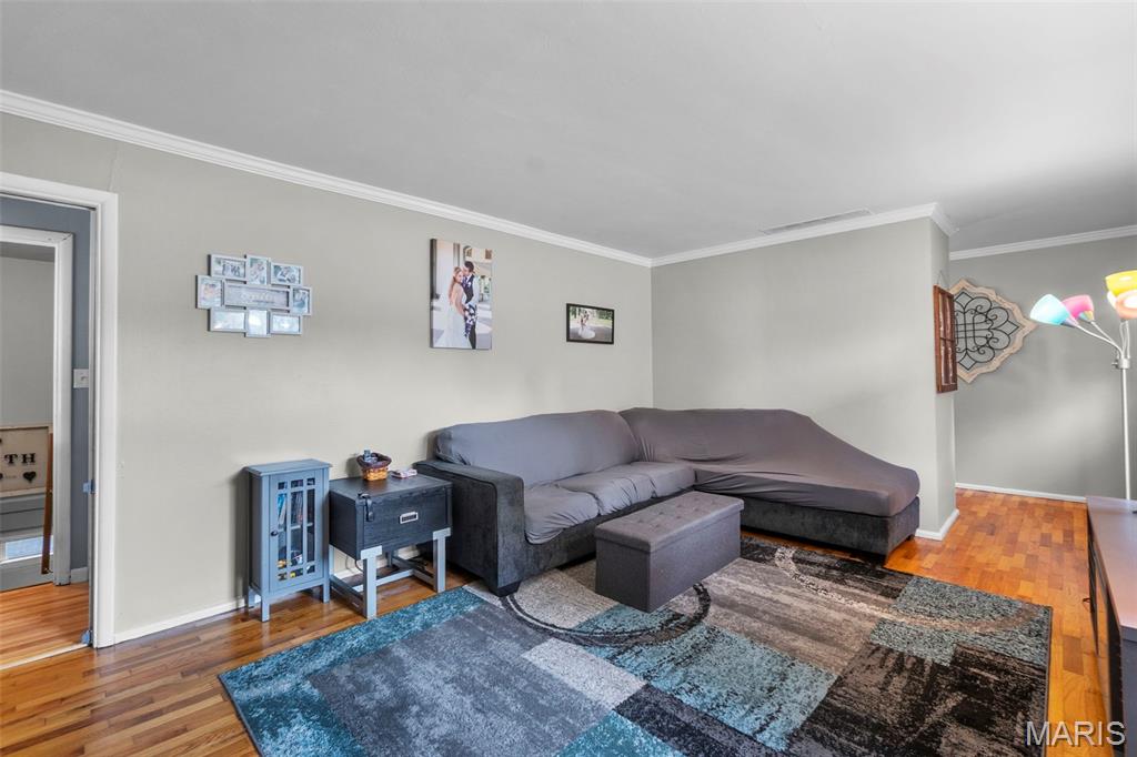 918 Hawthorn Drive Sikeston, MO 63801 - Photo 11 of 34