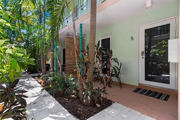 $268,000 | 1117 Meridian Avenue, Unit 51117, Miami Beach, FL 33139