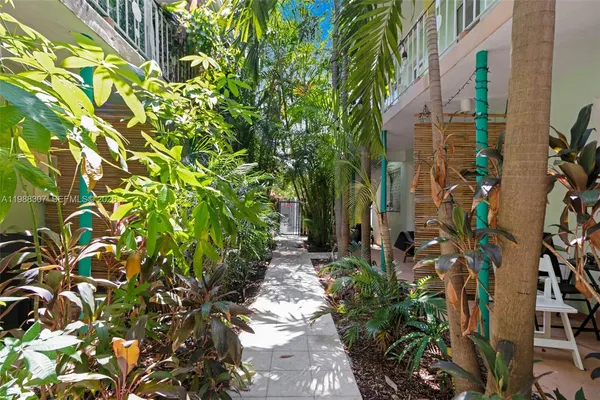 $268,000 | 1117 Meridian Avenue, Unit 51117, Miami Beach, FL 33139