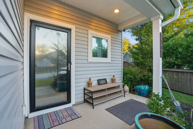 $650,000 | 1547 Camarillo Court, Mount Pleasant, SC 29429